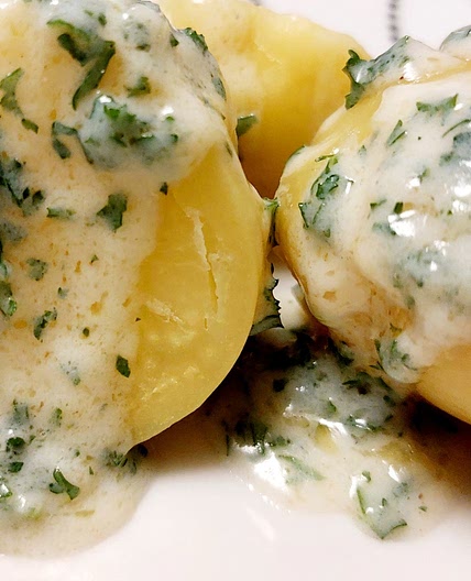Potatoes and parsley sauce - Danish kartofler og persille sauce