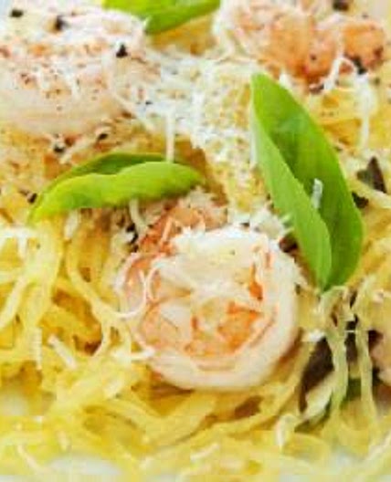 CREAMY SPAGHETTI SQUASH WITH SHRIMP