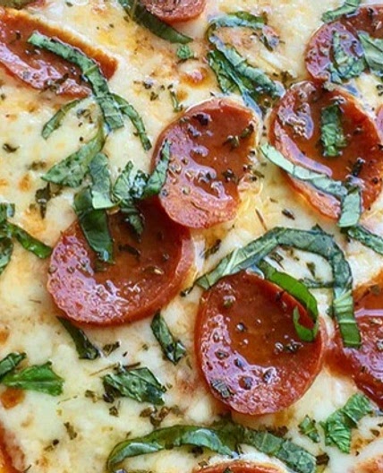 Chicken crust pizza