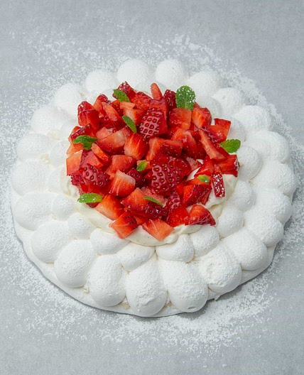 Strawberry Pavlova cake