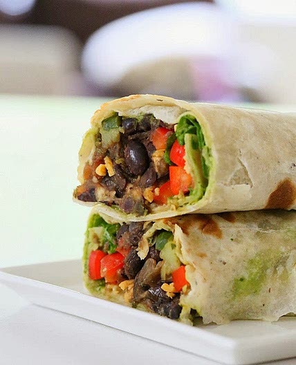 Wraps mit schwarzen Bohnen & Linsen