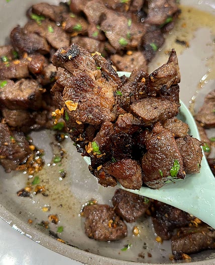 Garlic butter steak bites