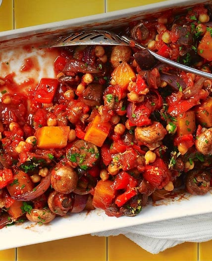 Balsamrostad ratatouille med kikärtor