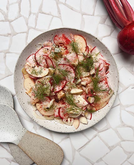 Crunchy Scarlet Turnip, Fennel & Apple Salad