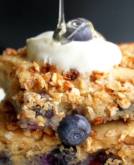 Blaubeer Ofen-Pancakes mit Streuseln