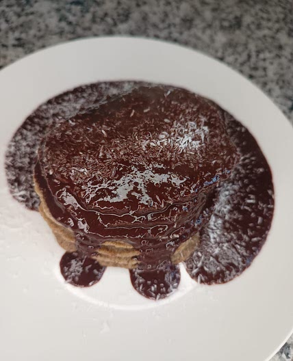 Vegan teff pancakes w/healthy chocolate syrup!