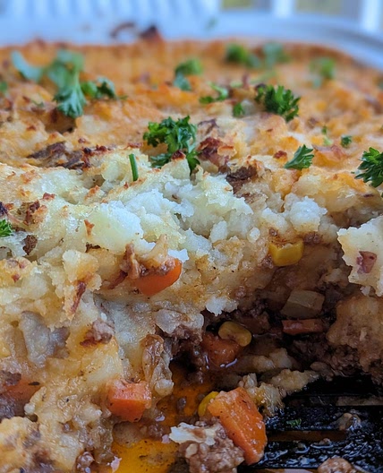 Shepard's Pie (lamb)/ Cottage Pie (beef)