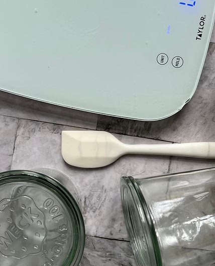Sourdough Starter: Recipe and Guide