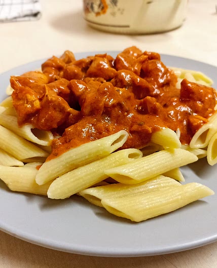 Tejszínes paradicsomos csirkés tészta