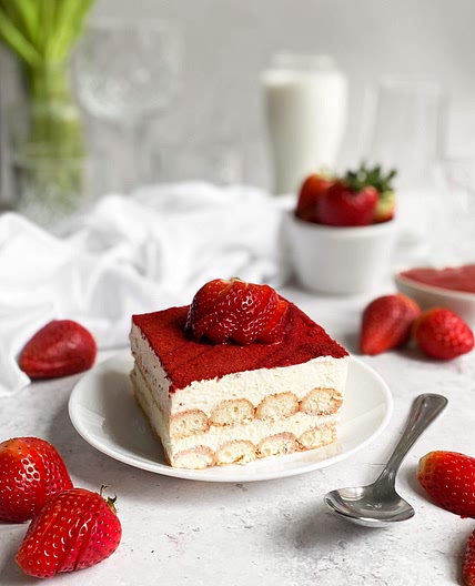 Strawberry Tiramisu