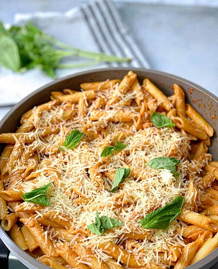 GIGI HADID’S VIRAL PASTA RECIPE 