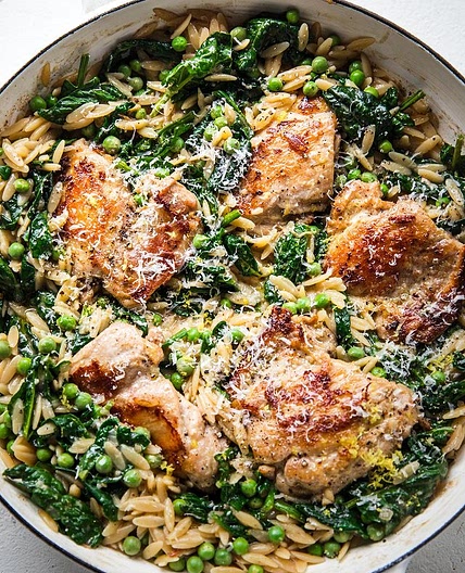 If you can make a wholesome dinner in 30 minutes using only the best ingredients, why wouldn’t you? We’re currently crushing hard on all things one pot and the real star in this chicken orzo skillet comes from certified organic chicken broth. We aren’t jok