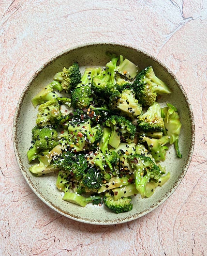 Sesame Dressed Steamed Broccoli