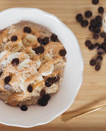 Healthy Banana Almond Oatmeal