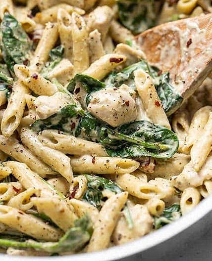 One Pot Creamy Pesto Chicken Pasta