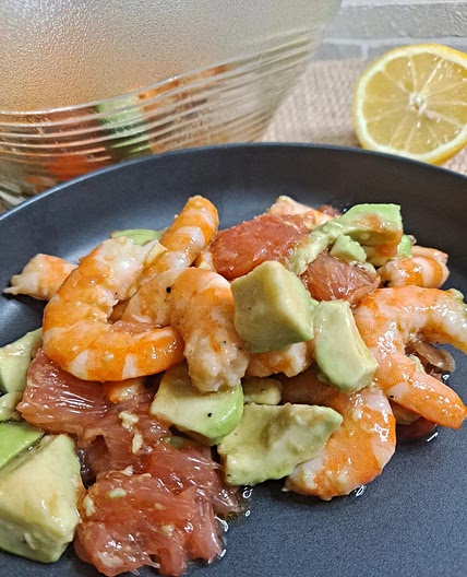 Salade de crevettes, avocat et pamplemousse