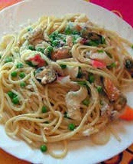 Spaghettis aux fruits de mer et sardines