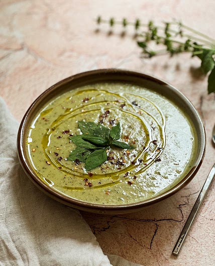 Creamy Curry Zucchini Soup