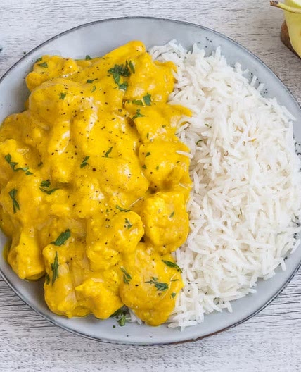 Creamy Chicken With Turmeric and Skyr