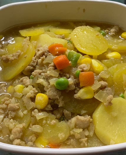 Potato Stew with Minced Pork 