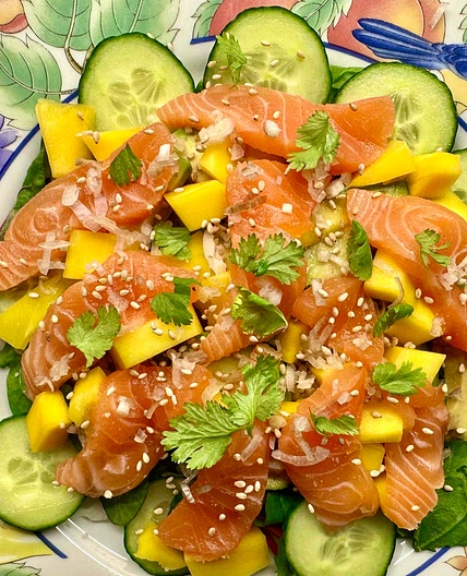 Sashimi with avocado and mango