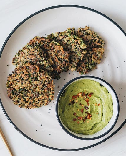Crispy Broccoli Quinoa Cakes