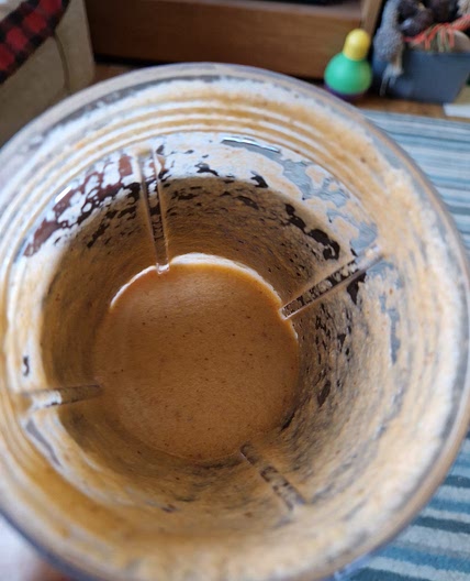 Carrot celery and ginger smoothie