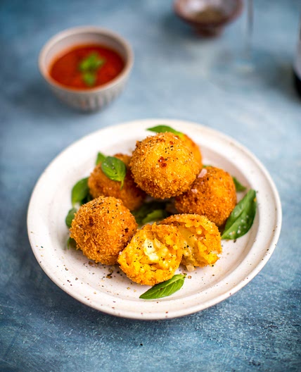 Mozzarella Arancini with Sweet & Spicy Marinara