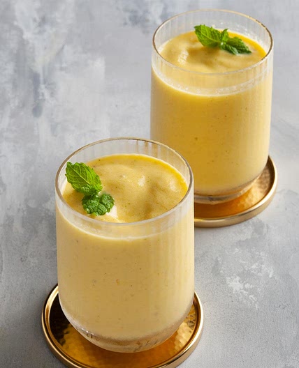 Super Breakfast Mango Lassi