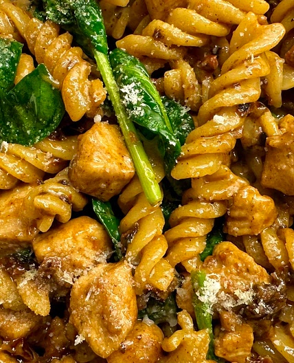 Spicy Mozzarella Chicken Pasta