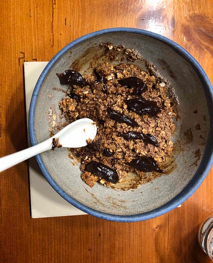 Chocolate hazelnut baked oats