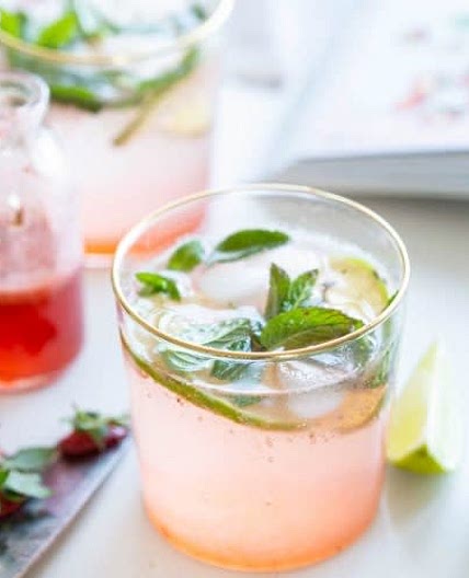 Sirop de queues de fraises