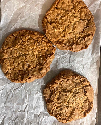 Giant Praline Cookies