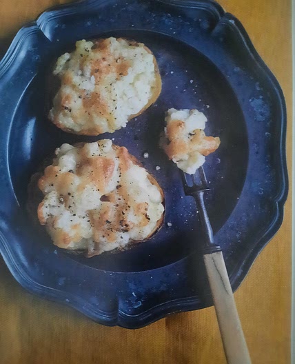 Cauliflower cheese baked potatoes