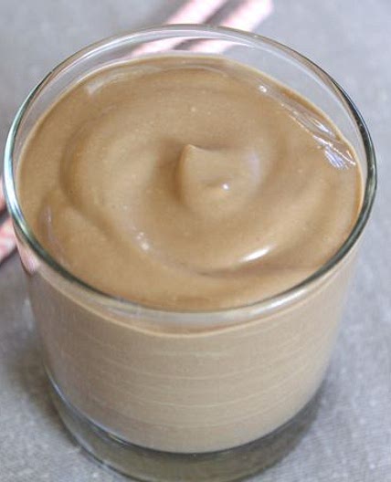 CREAMY ICED COFFEE SMOOTHIE (DAIRY-FREE, SUGAR-FREE, SOY-FREE)
