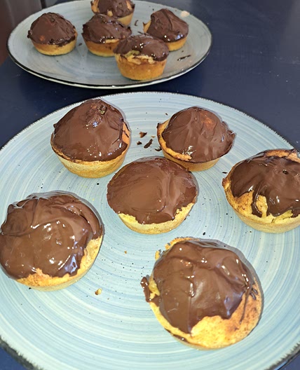 Mango muffins