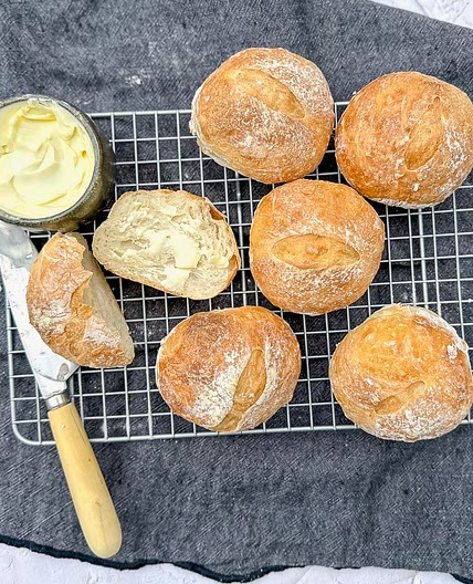 No Knead Crusty Rolls