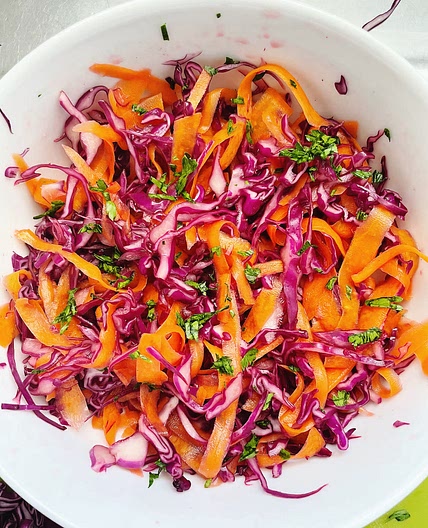 Red Cabbage & Carrot Slaw