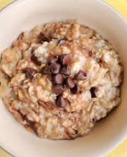 Oatmeal with banana and chocolate 