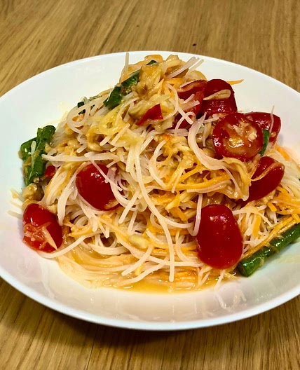 79. Som Tum (Green Papaya) Vermicelli