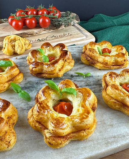 Flower Shaped Puffs