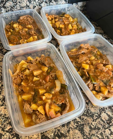 CARNE CON PAPAS Y RAJAS 