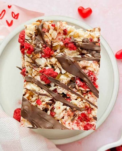 Raspberry Rice Krispie Treats