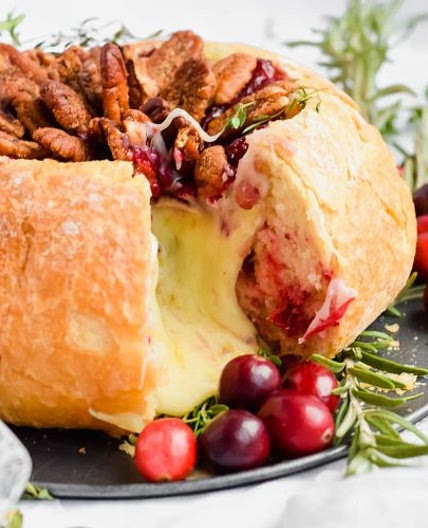 Cranberry Brie Bread Bowl