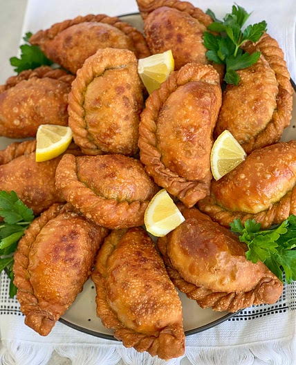 Potato samosas using empanada dough 