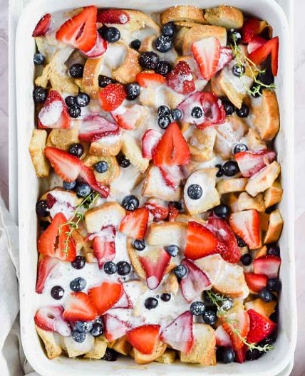 Healthy French Toast Casserole with Berries