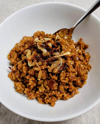 Bulgur mujadara (lentils and bulgur)
