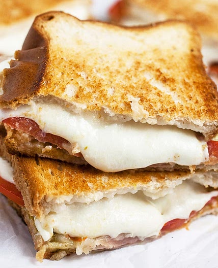 Italian Spice Cheese Stuffed Toast