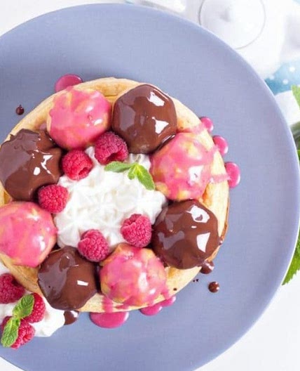 Torta Saint Honoré al cioccolato: la ricetta scenografica dal gusto inconfondibile