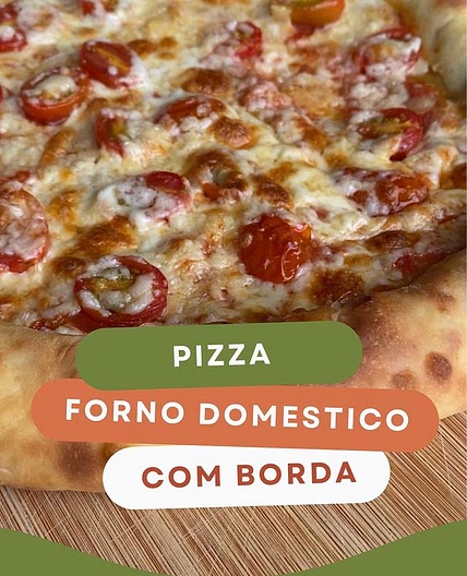 Pizza caseira em forno doméstico 